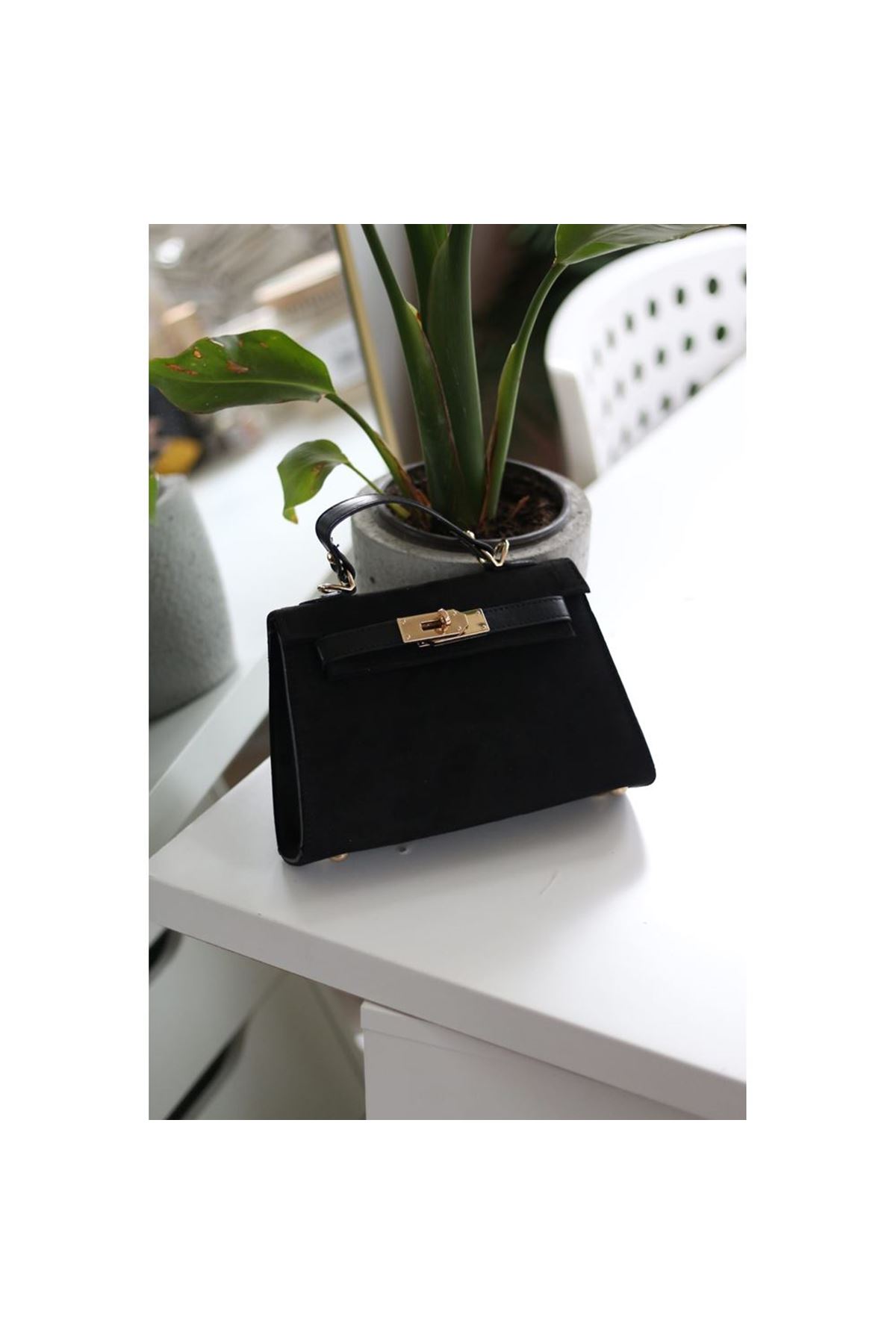 Kadın Siyah Süet Özel Kilit Mekanizmalı El Omuz Çantası