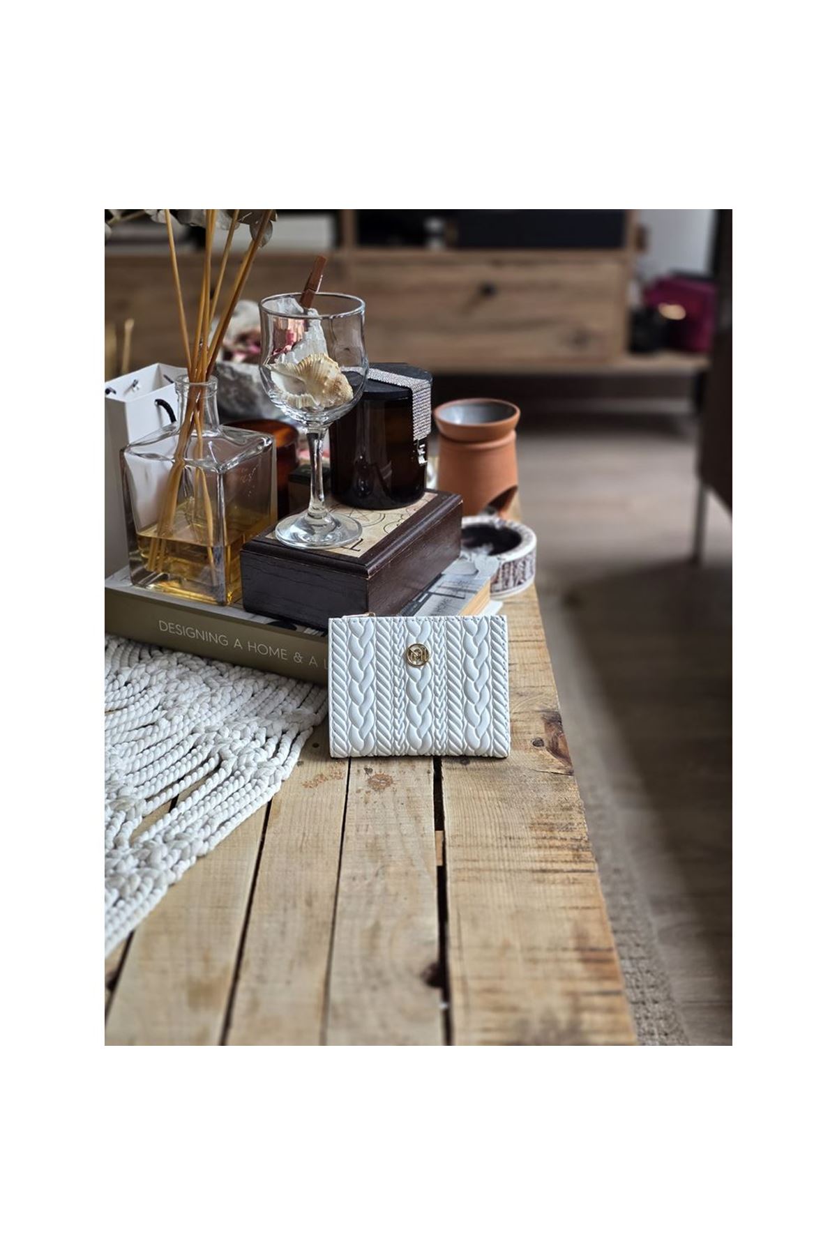 Beyaz Dokuma Desen Kare Kartlık Detaylı Cüzdan