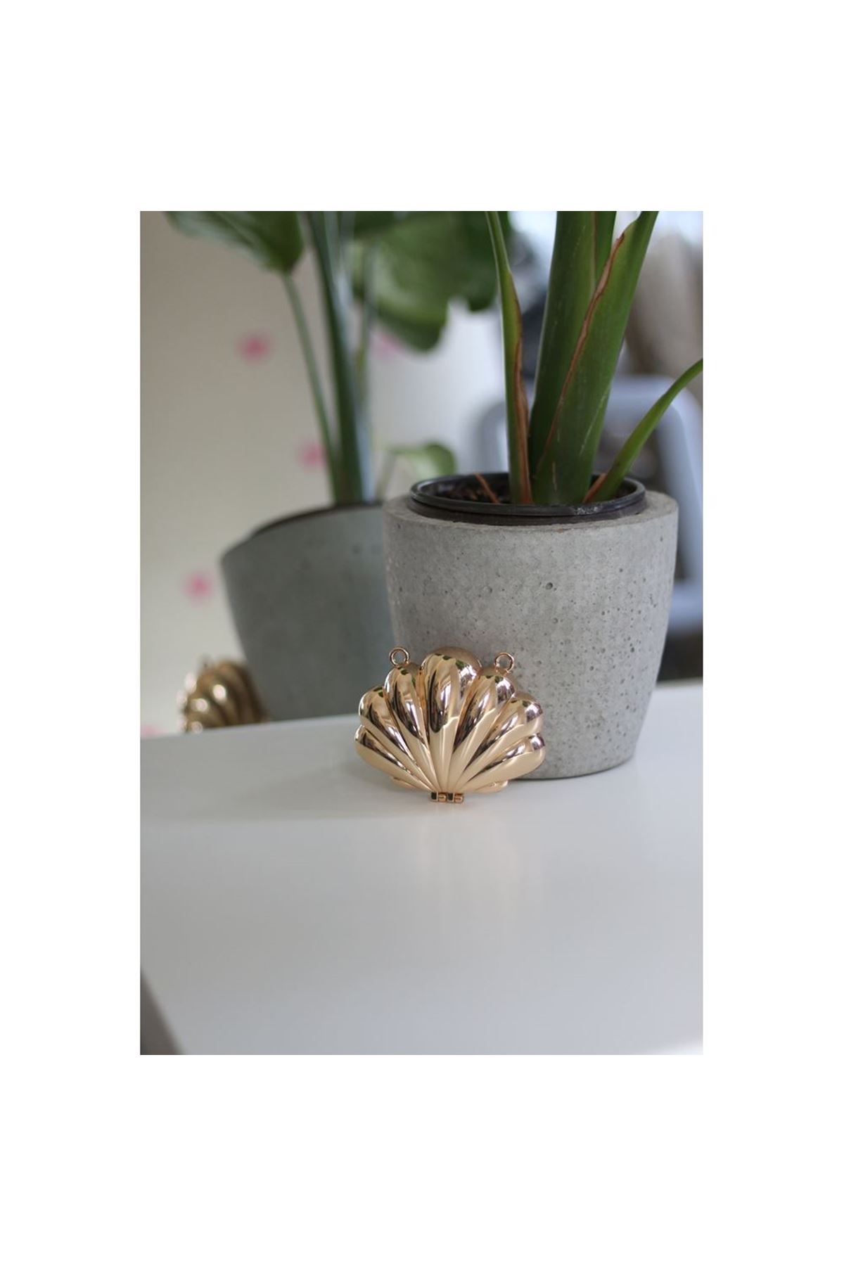 Gold İstiridye Mini Charm Çanta Aksesuarı
