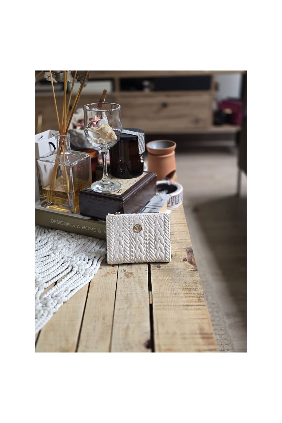 Krem Dokuma Desen Kare Kartlık Detaylı Cüzdan