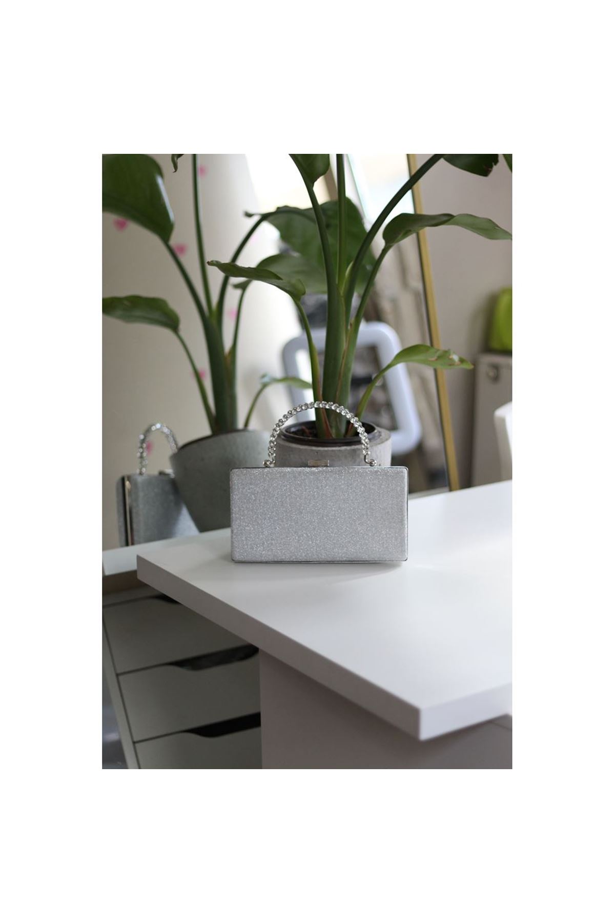 Kadın Silver Simli Taş Kulplu Burslu Abiye El Çantası