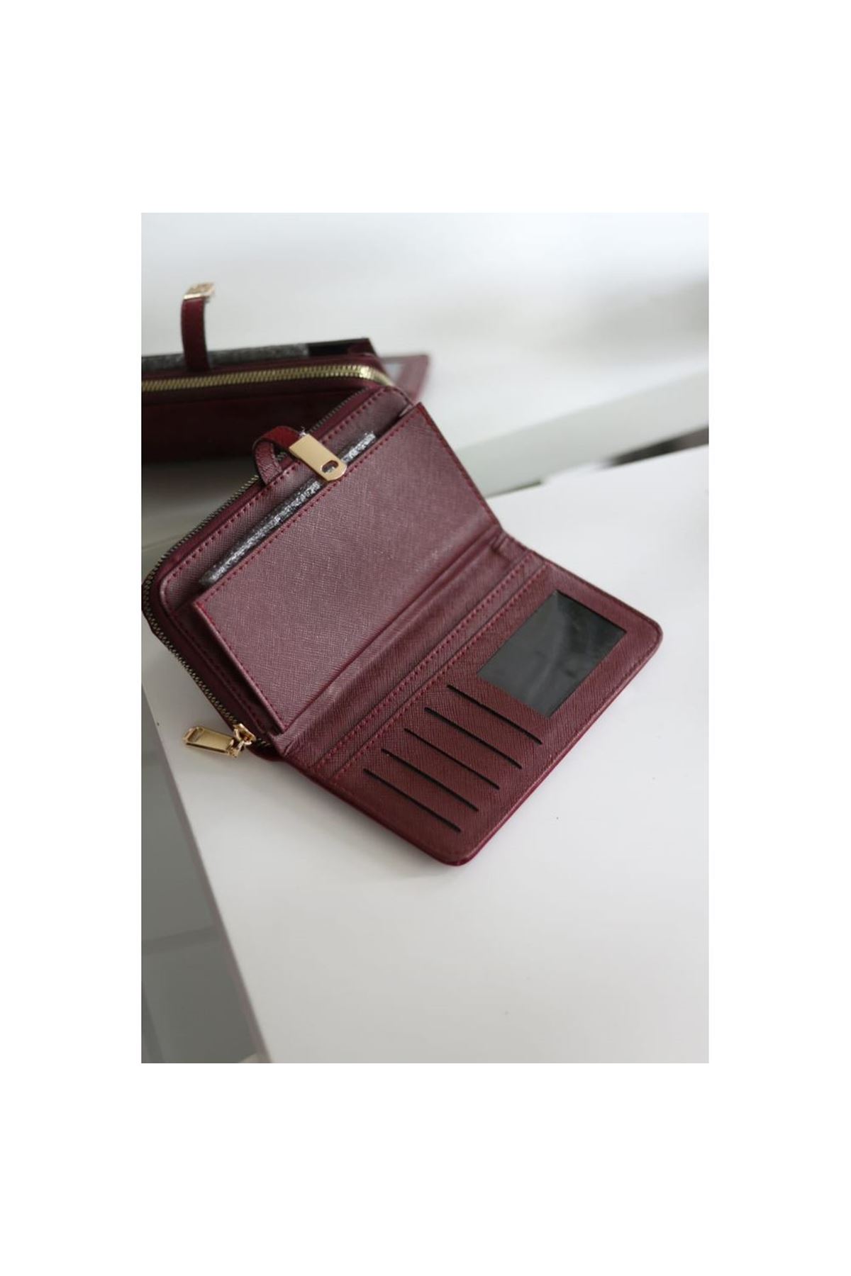 Kadın Bordo Eskitme Doku Gold Aksesuar Detaylı Cüzdan