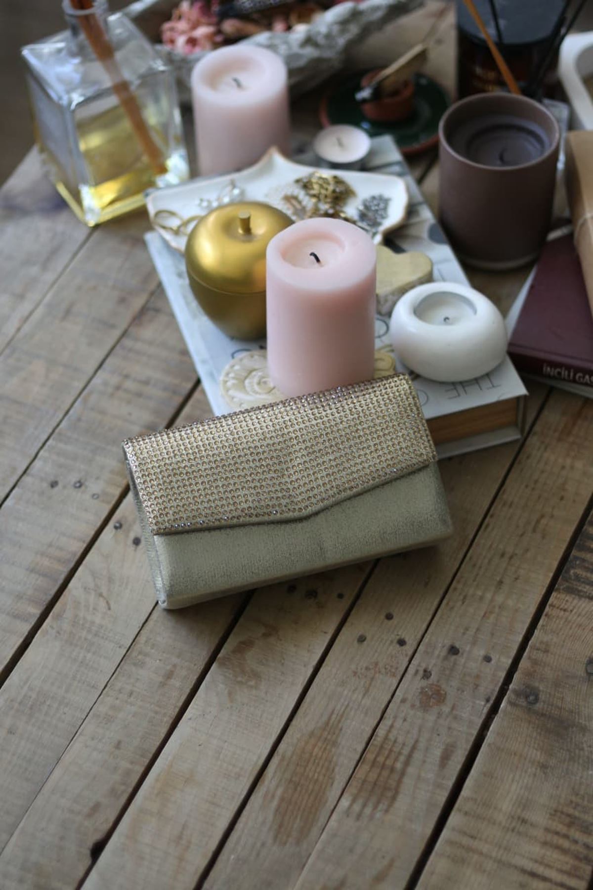 Gold Taş Kapak Detaylı Mini Kutu Omuz Çantası