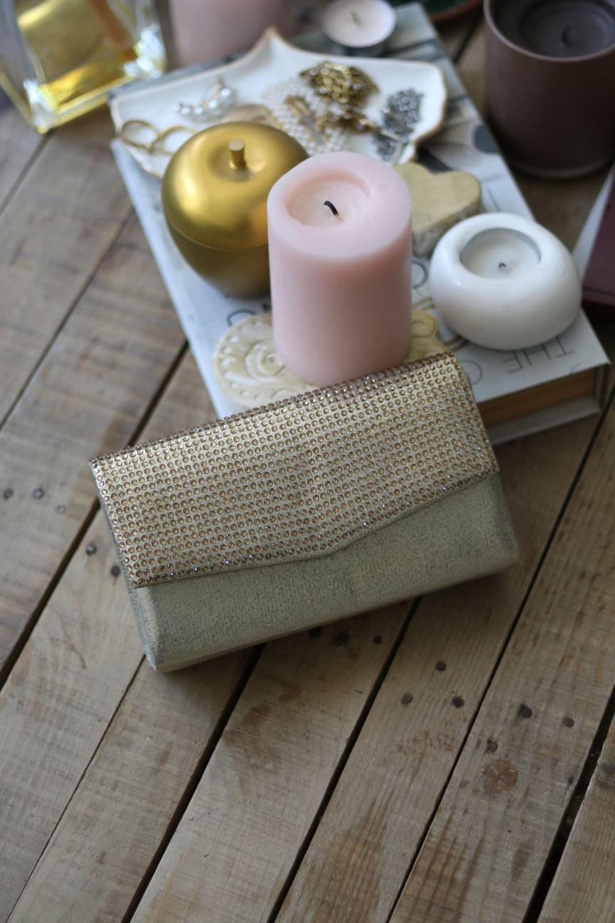 Gold Taş Kapak Detaylı Mini Kutu Omuz Çantası