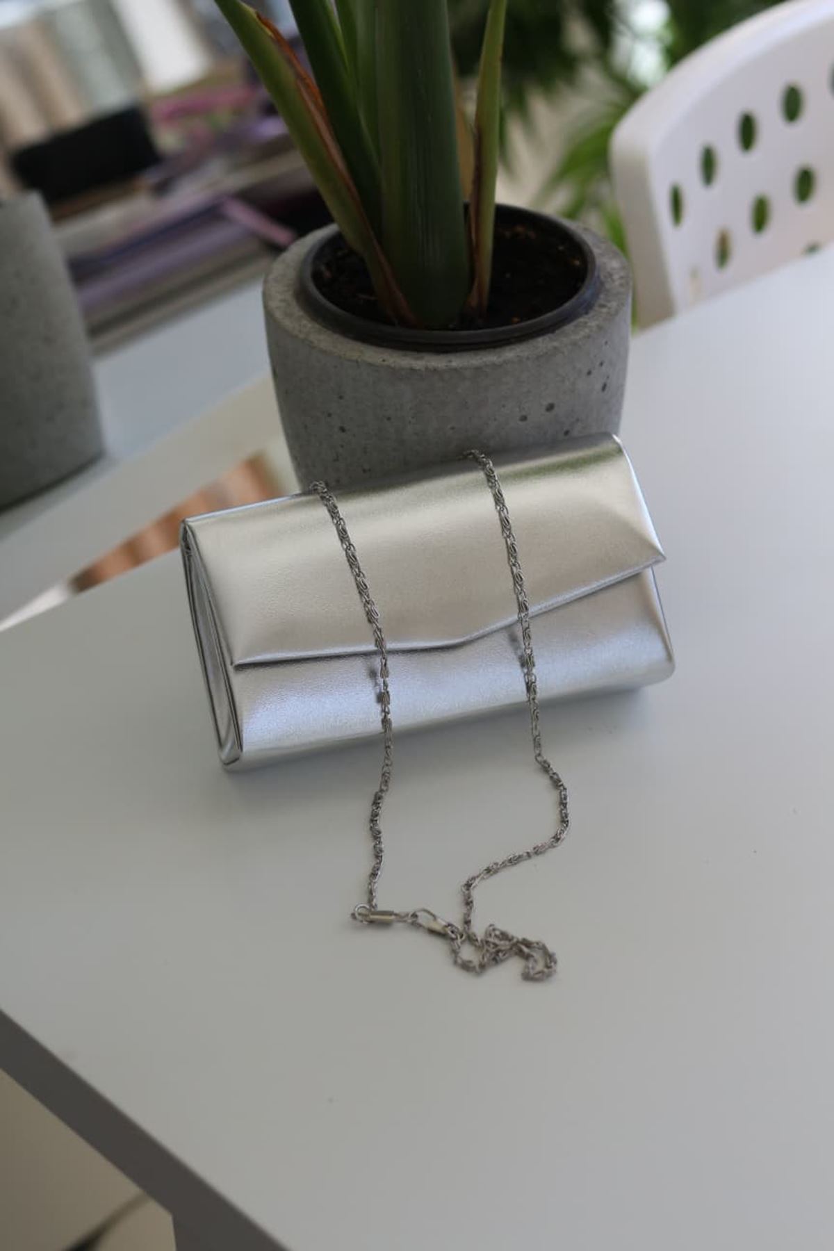Silver Parlak Deri Mini Kutu Omuz Çantası