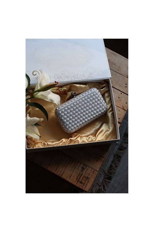 Silver Saten Standart Baklava Desenli Kasa Abiye El Çantası