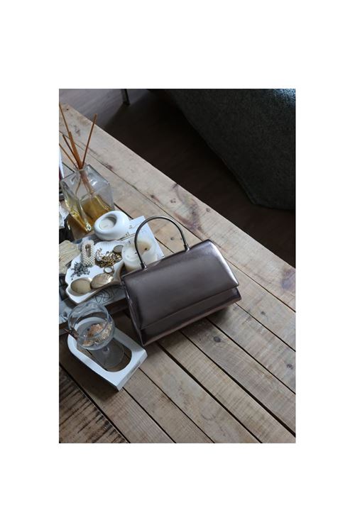 Bronz Deri Metal Sap Detaylı El &amp;amp; Omuz Çantası