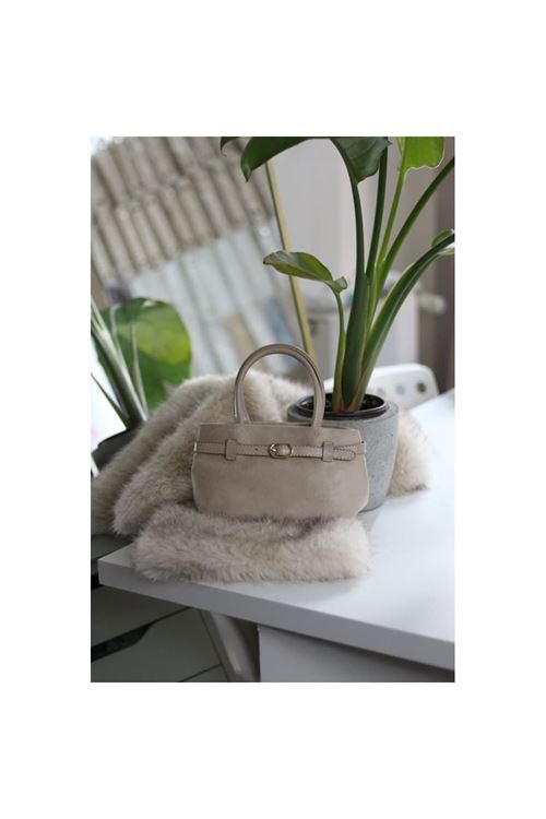 krem süet mini boy gold toka detaylı el omuz çantası