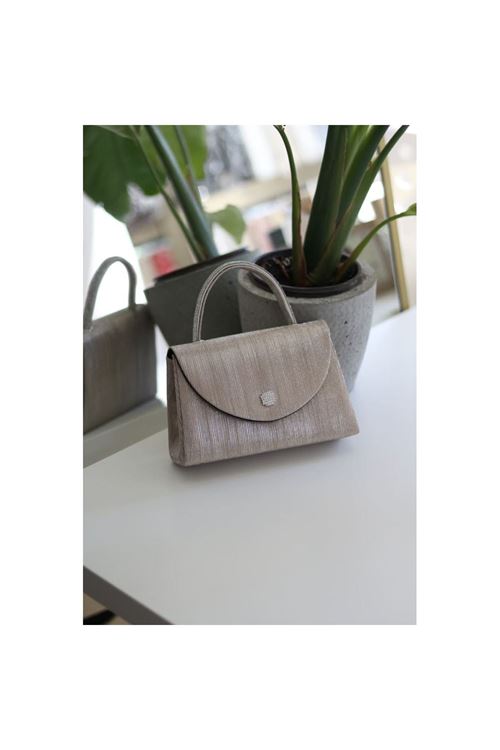 Gold kristal toka detaylı çizgi doku abiye çanta