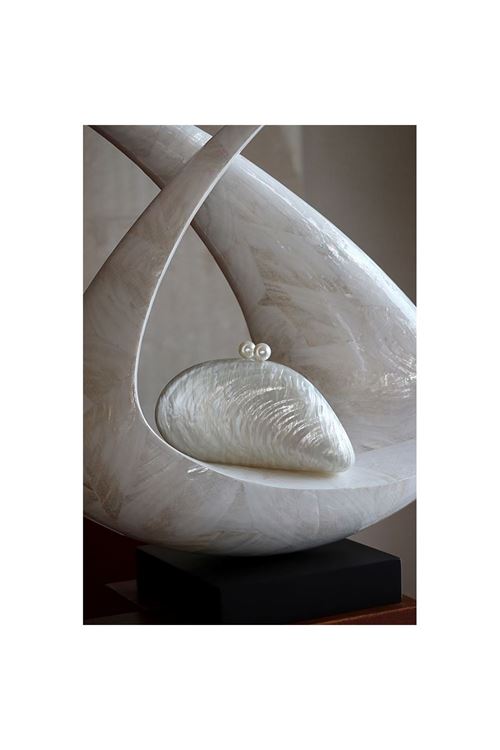 Kemik Akrilik Midye Zincirli Omuz Çantası