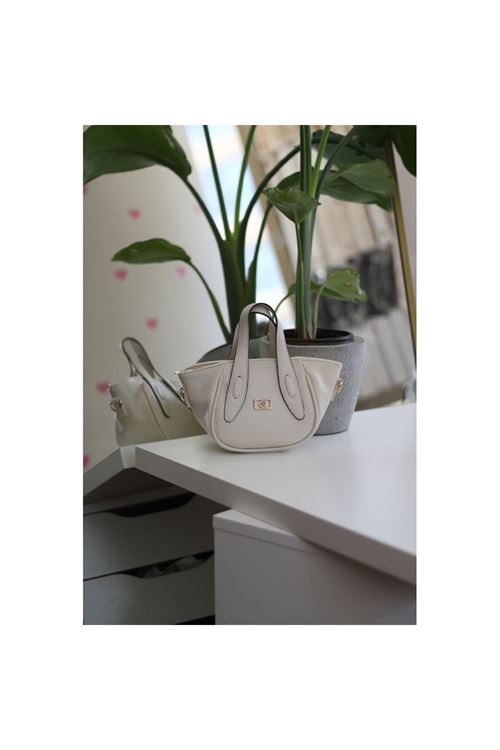 Krem Rugan Tutma Saplı Pouch El Çantası