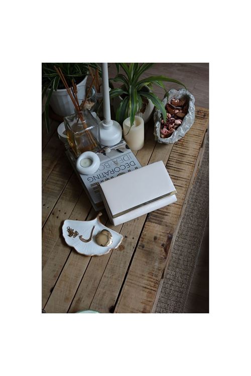 Kadın Krem Rugan Şerit Detaylı Zincirli Omuz Çantası