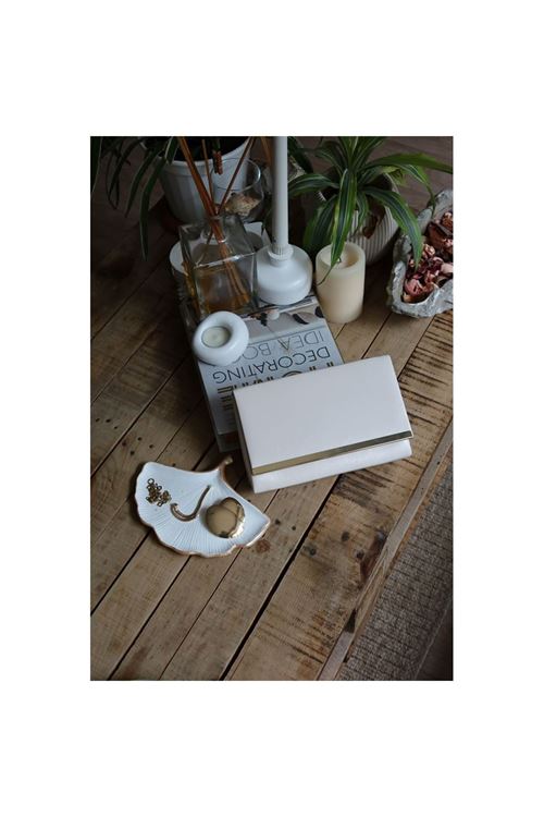 Kadın Krem Rugan Şerit Detaylı Zincirli Omuz Çantası