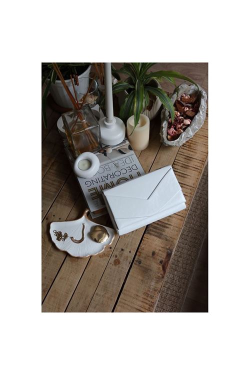 Kadın Beyaz Rugan Zarf Kutu Omuz Çantası