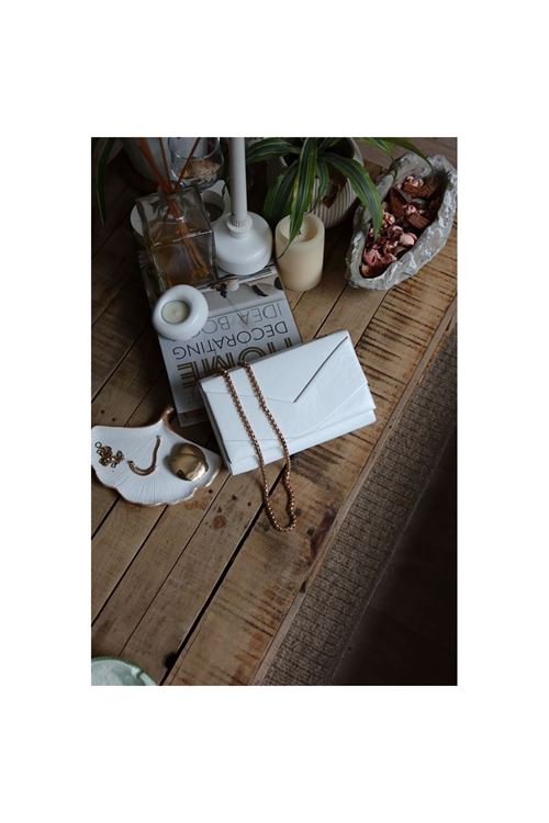 Kadın Beyaz Rugan Zarf Kutu Omuz Çantası