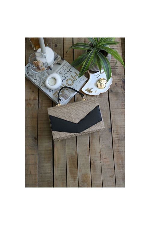 Kadın Siyah Hasır Dokulu Zarf Tutma Saplı Omuz Çantası