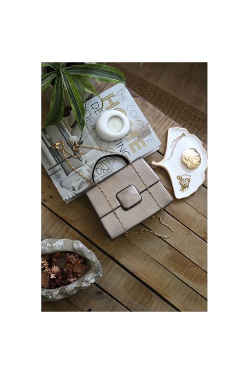 Platin Parlak Kare Tokalı Taş Tutma Saplı El Çantası