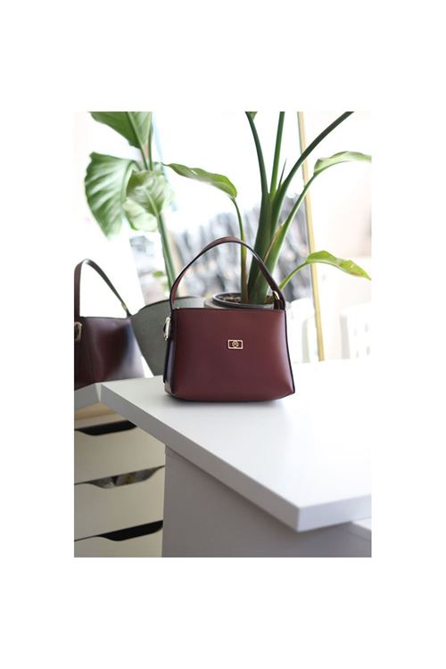 Bordo Dokulu Tutma Saplı El Omuz Çantası