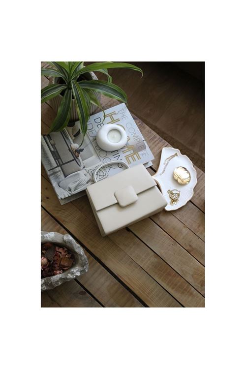 Krem Kare Tokalı Taş Tutma Saplı El Çantası