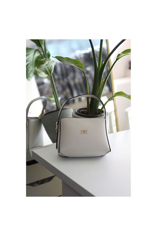 Krem Dokulu Tutma Saplı El Omuz Çantası