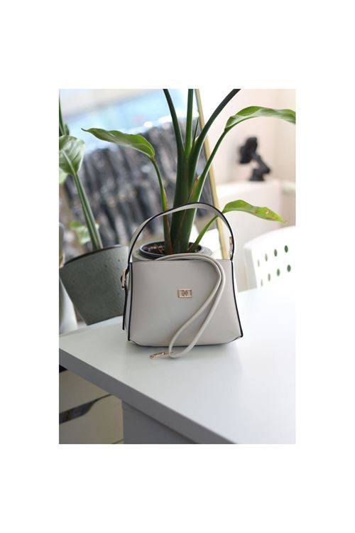 Krem Dokulu Tutma Saplı El Omuz Çantası