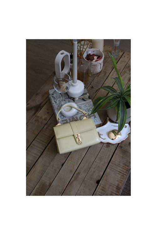 Kadın Limon Sarısı Toka Detaylı Zincirli El Omuz Çantası