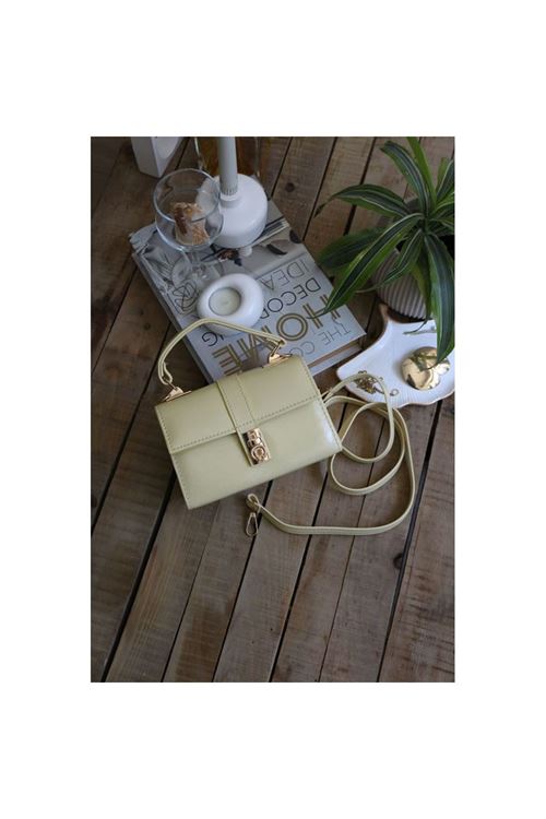 Kadın Limon Sarısı Toka Detaylı Zincirli El Omuz Çantası