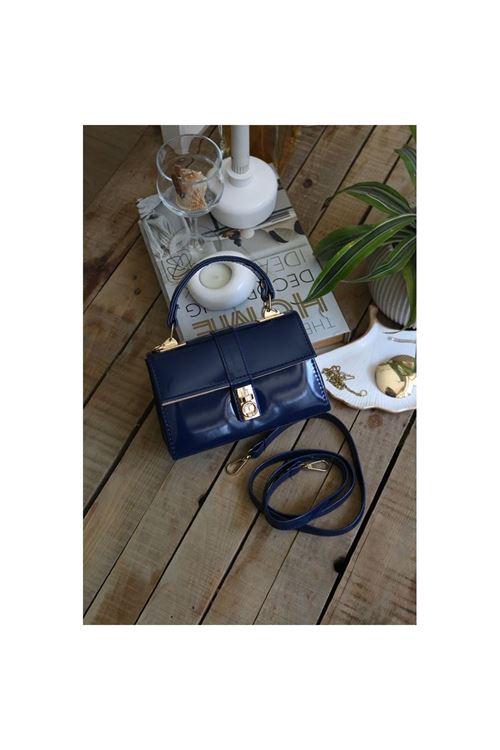 Kadın Lacivert Rugan Toka Detaylı Zincirli El Omuz Çantası