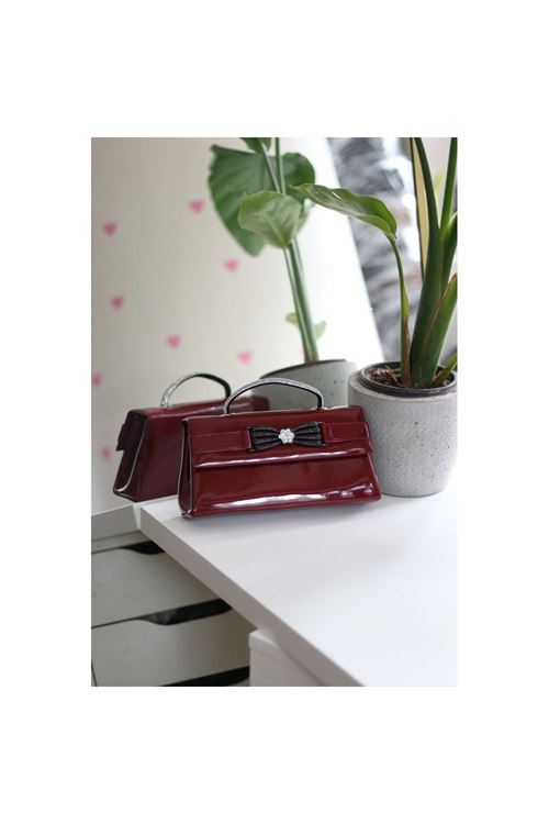 Bordo Rugan Çiçek Aksesuarlı Tutma Saplı Abiye El Çantası