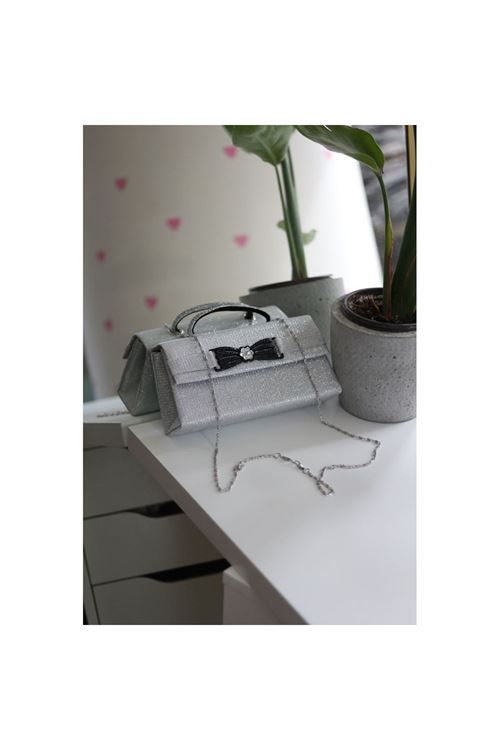 Silver Simli Çiçek Aksesuarlı Tutma Saplı Abiye El Çantası