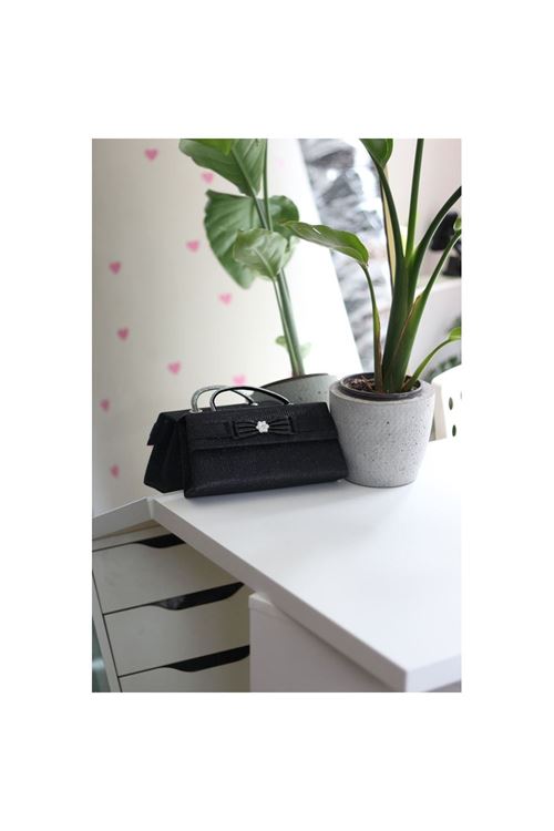 Siyah Simli Çiçek Aksesuarlı Tutma Saplı Abiye El Çantası