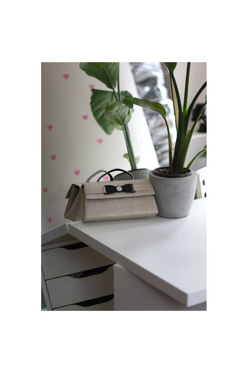 Gold Simli Çiçek Aksesuarlı Tutma Saplı Abiye El Çantası