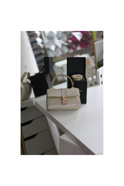 Gold Simli Toka Detaylı Zincirli El Omuz Çanta