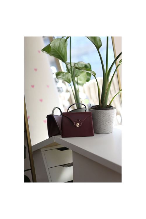 Bordo Mat Oval Gold Aksesuarlı Taşlı Tutma Kulplu Abiye El Çantası