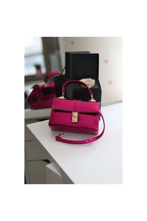 Fuşya Parlak Toka Detaylı Zincirli El Omuz Çantası