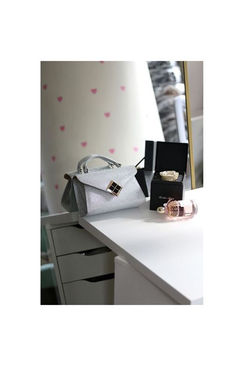 Beyaz Simli Kare Gold Aksesuar Detaylı Abiye Çanta