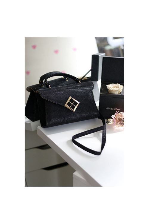 Siyah Simli Kare Gold Aksesuar Detaylı Abiye Çanta