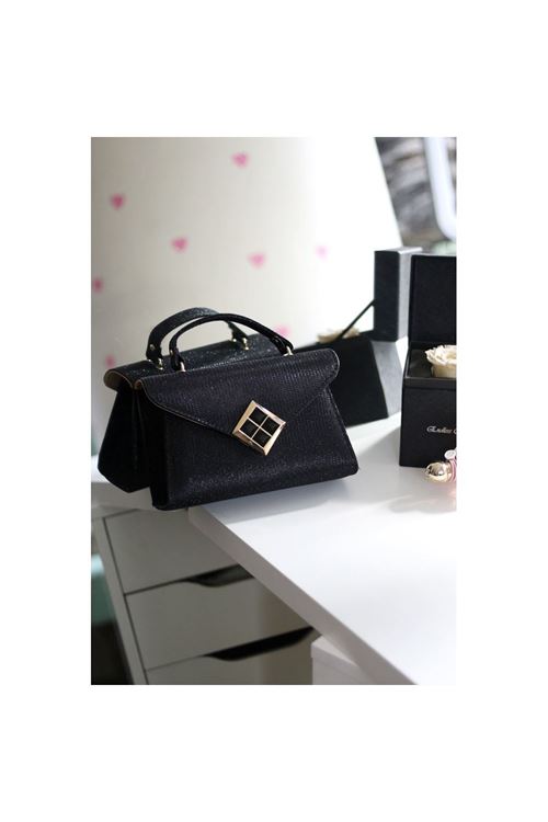 Siyah Simli Kare Gold Aksesuar Detaylı Abiye Çanta