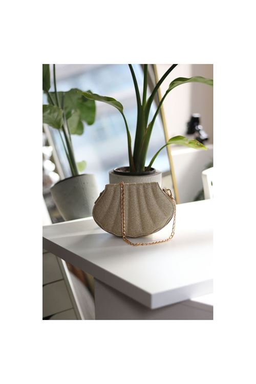 Kadın Gold Simli İstiridye Kalıp Zincirli El Omuz Çantası