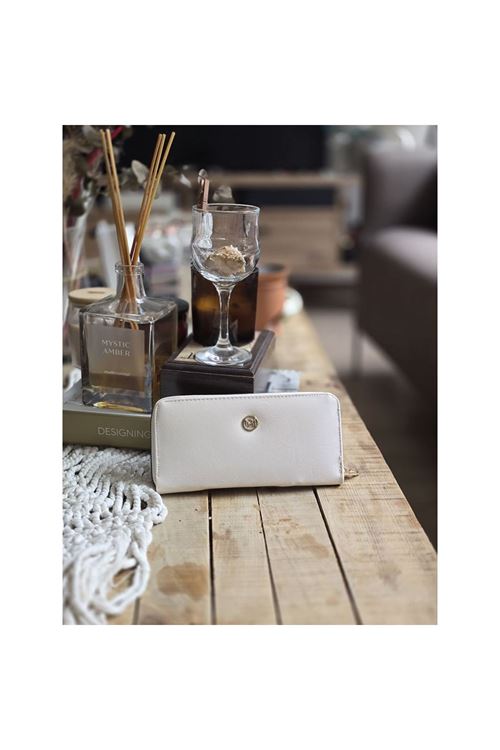 Krem Dokulu Slim Kartlık Detaylı Cüzdan