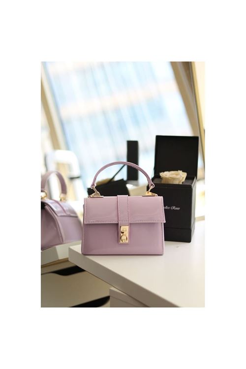 Kadın Lila Rugan Toka Detaylı Zincirli El Omuz Çantası