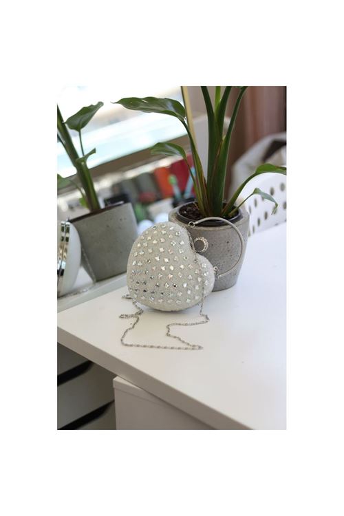 Kadın Beyaz Taş Detaylı Kalp Form Tutmalı Abiye Çanta