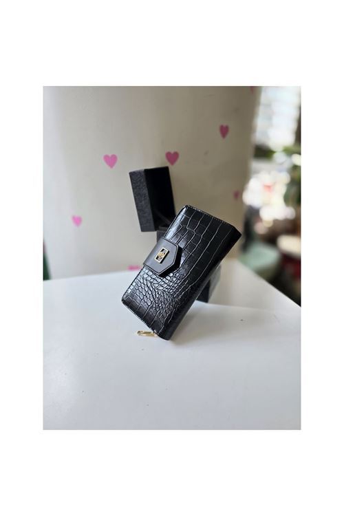 Kadın Siyah Kroko Dokulu Büyük Boy Kartlık Detaylı Cüzdan