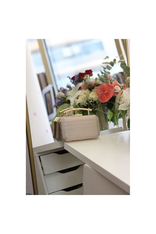 Kadın Gold Metal Tutma Sap Detaylı Çizgi Doku Abiye Çanta