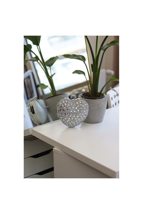 Kadın Silver Taş Detaylı Kalp Form Tutmalı Abiye Çanta