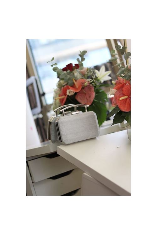 Kadın Silver Metal Tutma Sap Detaylı Çizgi Doku Abiye Çanta