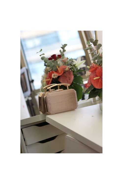 Kadın Rose Gold Metal Tutma Sap Detaylı Çizgi Doku Abiye Çanta