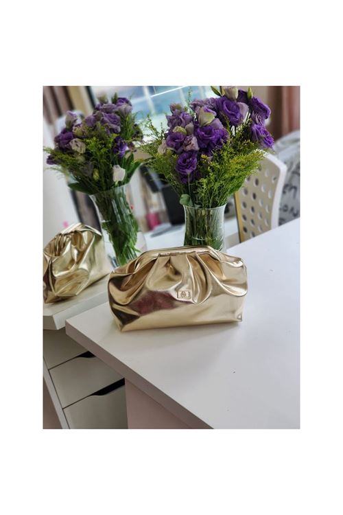 Kadın Gold Aksesuarlı Bohça Form Omuz Çantası