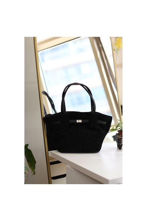 Kadın Siyah Süet Gold Toka Detaylı Büyük Boy Omuz Çantası