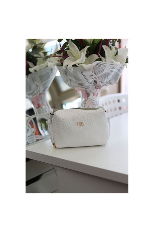 Kadın Beyaz Baklava Desenli İnce Düğüm Askılı Omuz Çantası